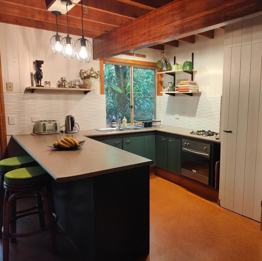 Springbrook Storybook Apartment Bagian luar foto